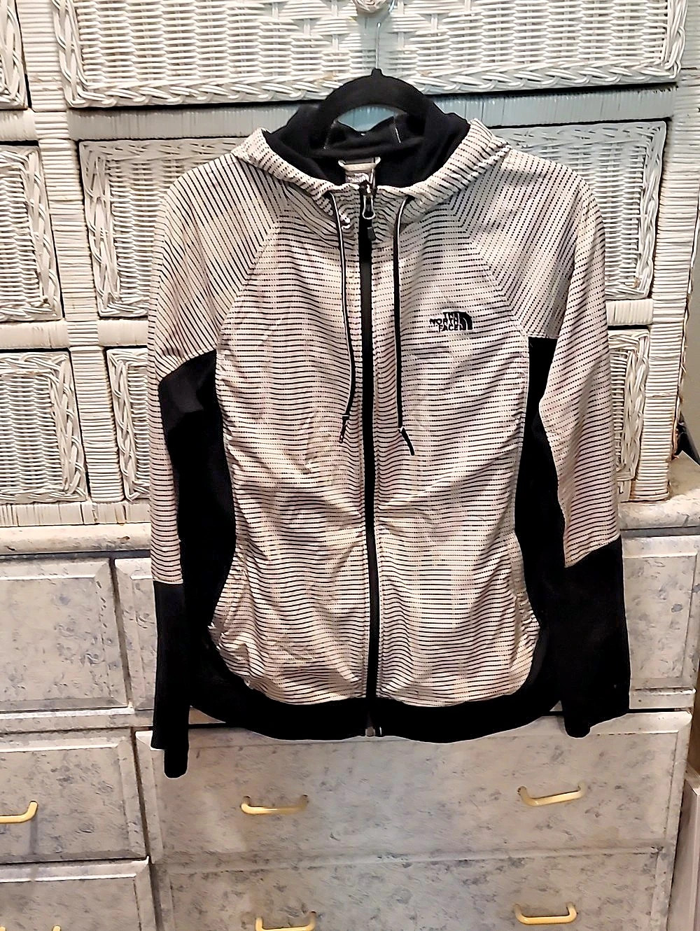The North Face Women's Striped Jacket Size Large